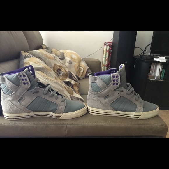 Supras - Picture 2 of 2